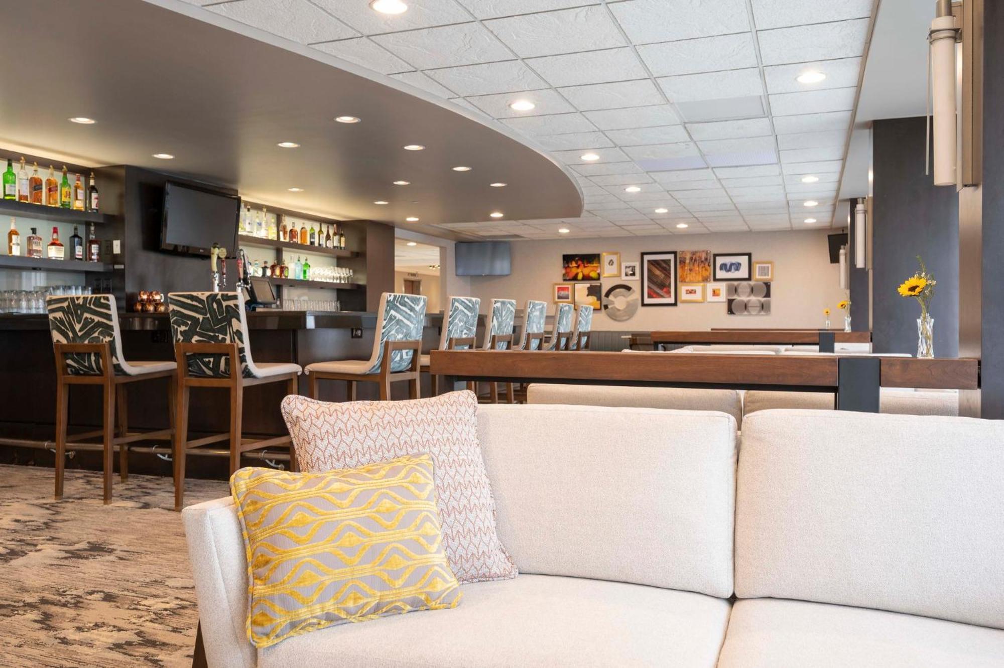 Hotel Crowne Plaza Indianapolis-airport By Ihg Indianápolis